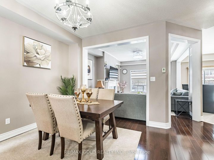 Photo 4 at 18 Travis Crescent, Fletcher's Meadow, Brampton