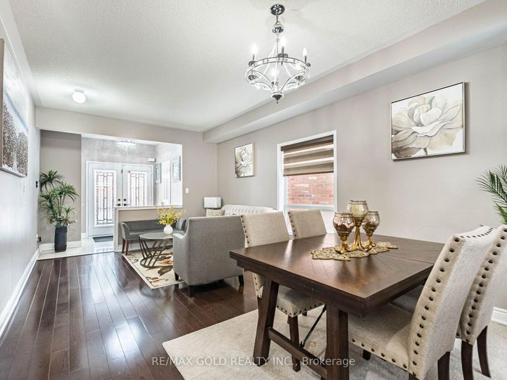 Photo 6 at 18 Travis Crescent, Fletcher's Meadow, Brampton