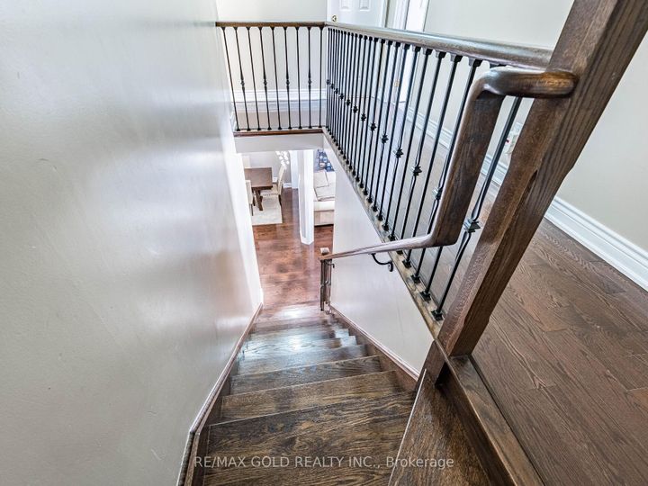 Photo 28 at 18 Travis Crescent, Fletcher's Meadow, Brampton