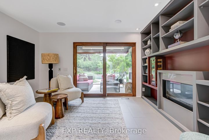 Photo 7 at 26 Richmond Drive, Brampton East, Brampton