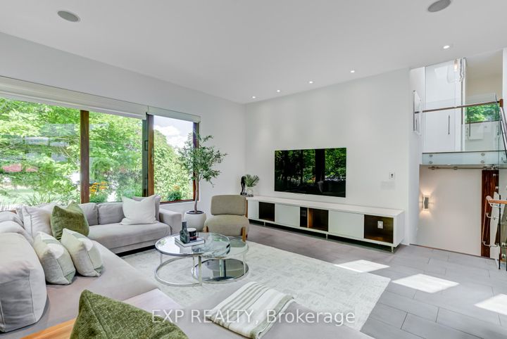 Photo 11 at 26 Richmond Drive, Brampton East, Brampton