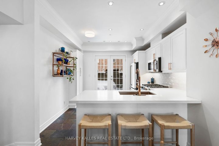 Photo 3 at 17 Peelar Mews, Mimico, Toronto