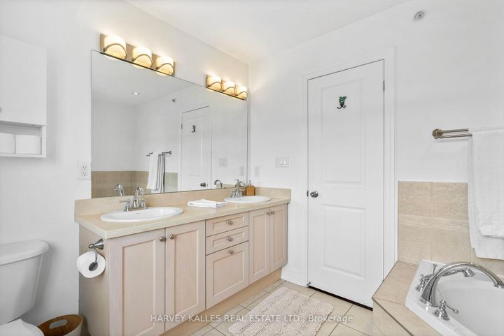 Photo 40 at 17 Peelar Mews, Mimico, Toronto