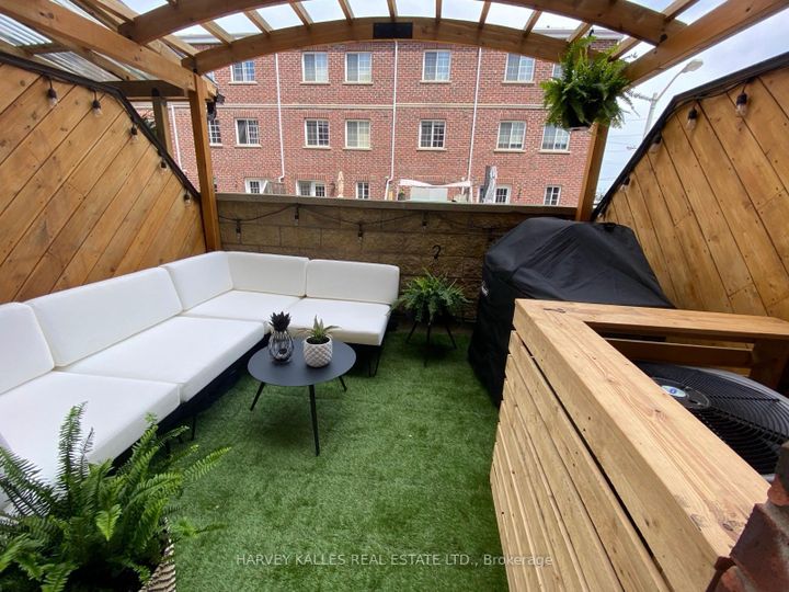 Photo 48 at 17 Peelar Mews, Mimico, Toronto