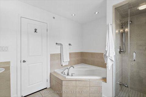 Photo 41 at 17 Peelar Mews, Mimico, Toronto