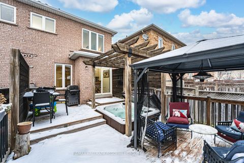 Photo 12 at 179 Warwick Crescent, Summerhill Estates, Newmarket