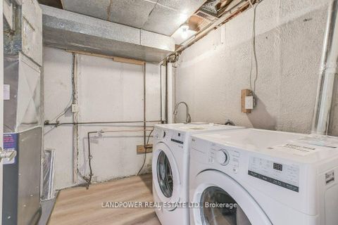 Photo 27 at 10 Brassbell Mill Way, Windfields, Toronto