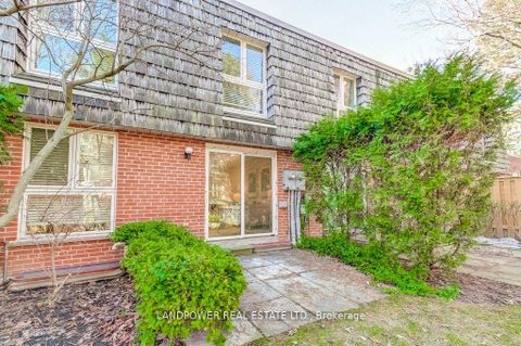 Photo 28 at 10 Brassbell Mill Way, Windfields, Toronto