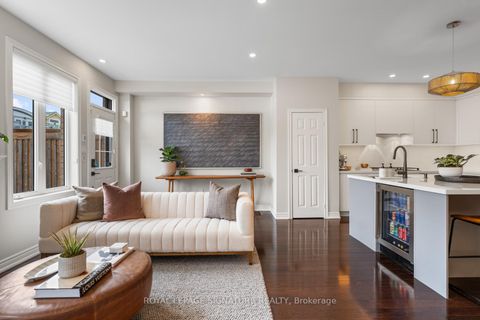 Photo 14 at 101 Boardwalk Drive, The Beaches, Toronto