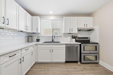 Photo 16 at 857 Copperfield Drive, Eastdale, Oshawa