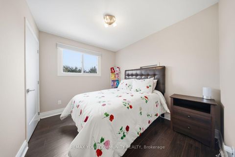 Photo 31 at 857 Copperfield Drive, Eastdale, Oshawa