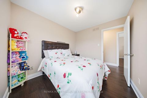 Photo 32 at 857 Copperfield Drive, Eastdale, Oshawa