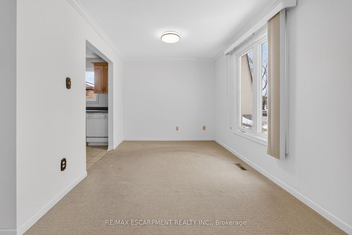 Photo 15 at 305 Pinegrove Road, WO West, Oakville