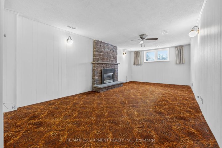 Photo 34 at 305 Pinegrove Road, WO West, Oakville