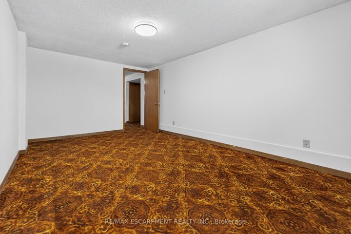 Photo 39 at 305 Pinegrove Road, WO West, Oakville