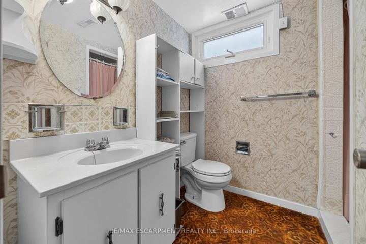 Photo 42 at 305 Pinegrove Road, WO West, Oakville