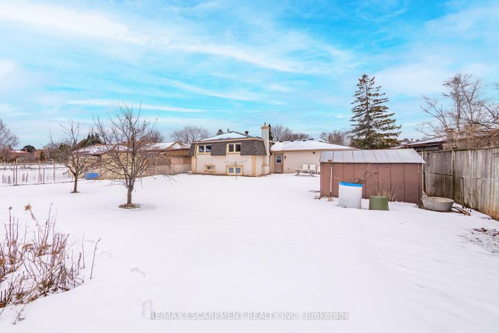 Photo 49 at 305 Pinegrove Road, WO West, Oakville