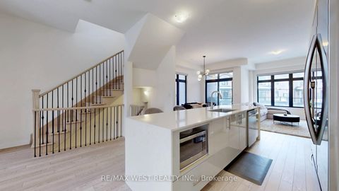 Photo 12 at 58 De La Roche Drive, Vellore Village, Vaughan