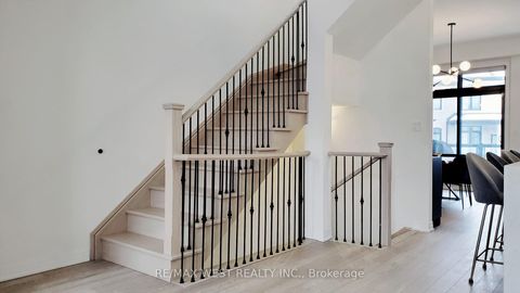 Photo 19 at 58 De La Roche Drive, Vellore Village, Vaughan