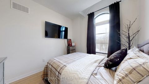 Photo 30 at 58 De La Roche Drive, Vellore Village, Vaughan