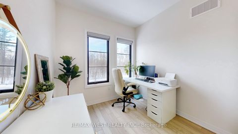 Photo 33 at 58 De La Roche Drive, Vellore Village, Vaughan