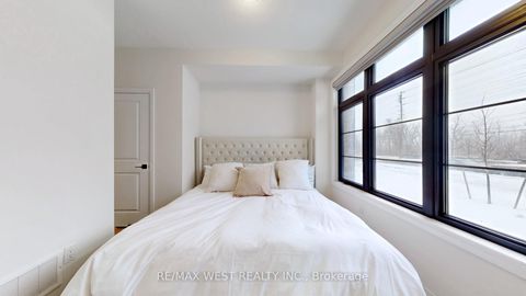 Photo 37 at 58 De La Roche Drive, Vellore Village, Vaughan