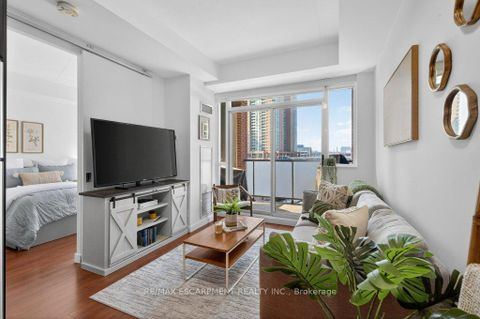 Photo 8 at 522 - 1 Shaw Street, Niagara, Toronto