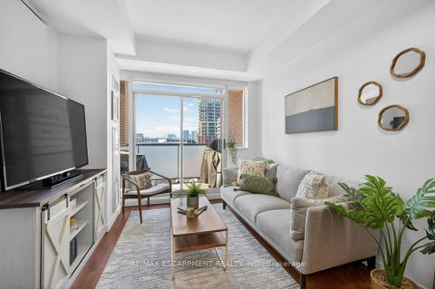 Photo 9 at 522 - 1 Shaw Street, Niagara, Toronto