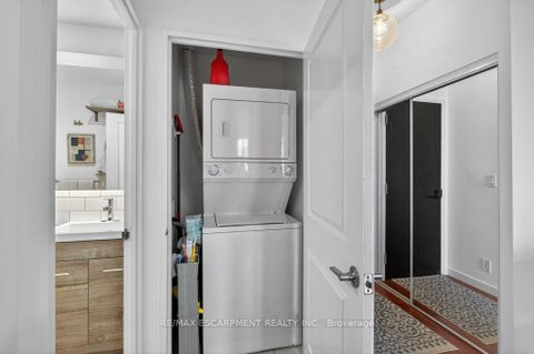 Photo 12 at 522 - 1 Shaw Street, Niagara, Toronto