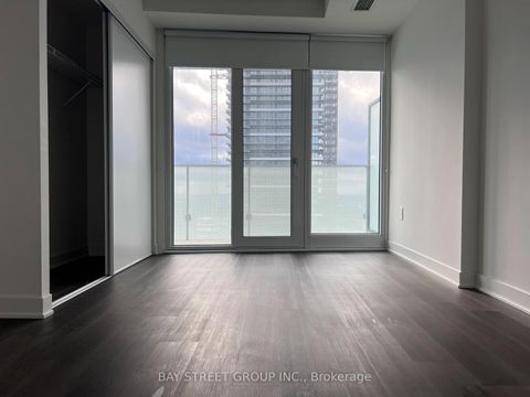 Photo 6 at 5207 - 3900 Confederation Parkway, City Centre, Mississauga