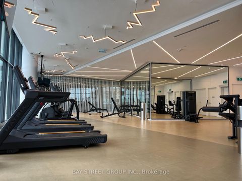 Photo 9 at 5207 - 3900 Confederation Parkway, City Centre, Mississauga