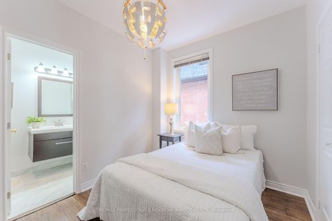 Photo 24 at 30 Boustead Avenue, Swansea, Toronto