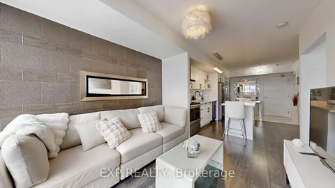 Photo 10 at 811 - 1050 The Queensway, City Centre West, Toronto