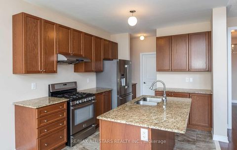 Photo 6 at 20 Beechener Street, Sutton & Jackson's Point, Georgina