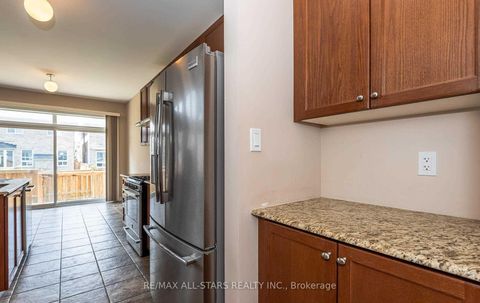 Photo 7 at 20 Beechener Street, Sutton & Jackson's Point, Georgina