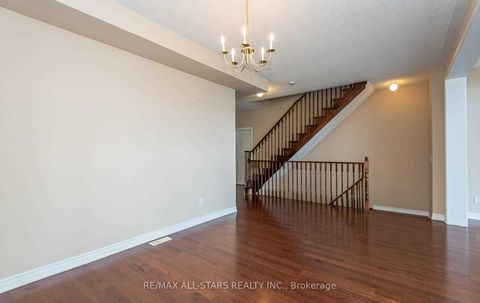 Photo 14 at 20 Beechener Street, Sutton & Jackson's Point, Georgina