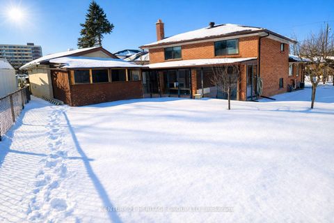 Photo 2 at 135 Derrydown Road, York University Heights, Toronto