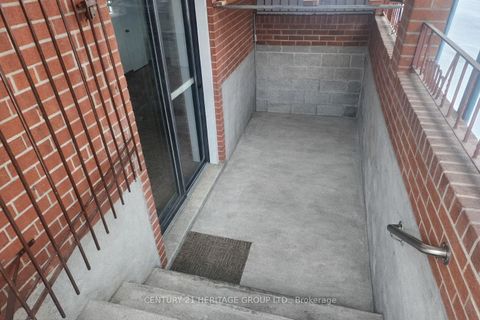 Photo 17 at 135 Derrydown Road, York University Heights, Toronto