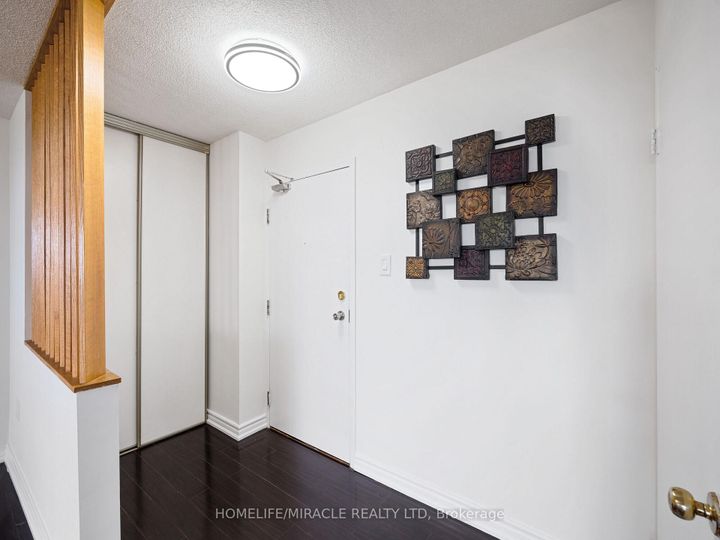 Photo 4 at 1511 - 4 Kings Cross Road, Queen Street Corridor, Brampton