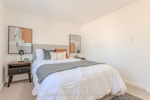 Photo 15 at 16 Burdock Lane, Don Mills, Toronto