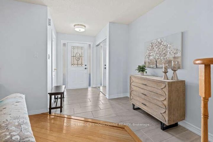 Photo 4 at 5 James Young Drive, Georgetown, Halton Hills