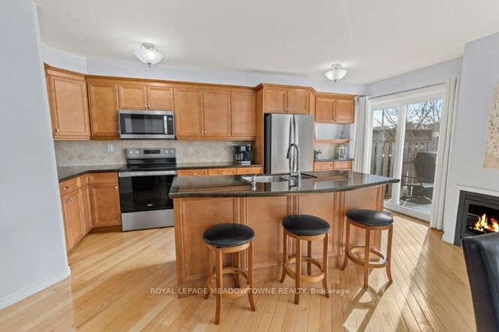 Photo 11 at 5 James Young Drive, Georgetown, Halton Hills