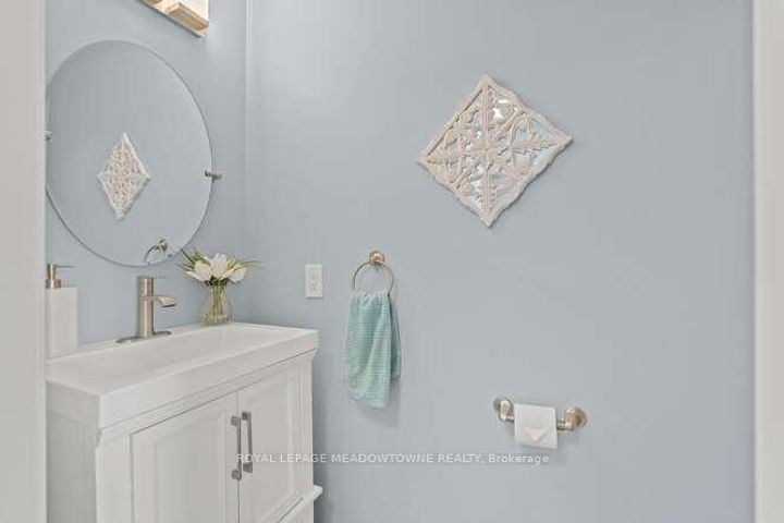 Photo 15 at 5 James Young Drive, Georgetown, Halton Hills