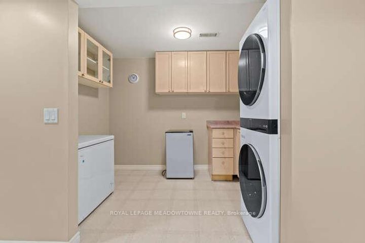 Photo 31 at 5 James Young Drive, Georgetown, Halton Hills