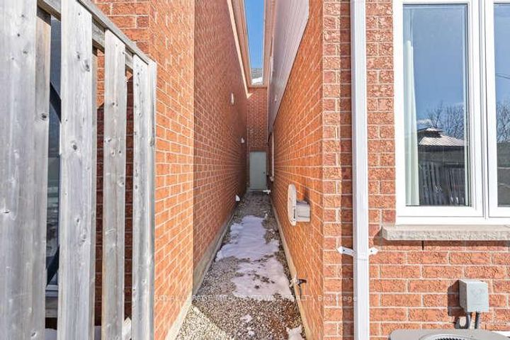 Photo 38 at 5 James Young Drive, Georgetown, Halton Hills