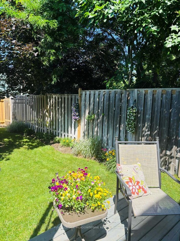 Photo 42 at 5 James Young Drive, Georgetown, Halton Hills