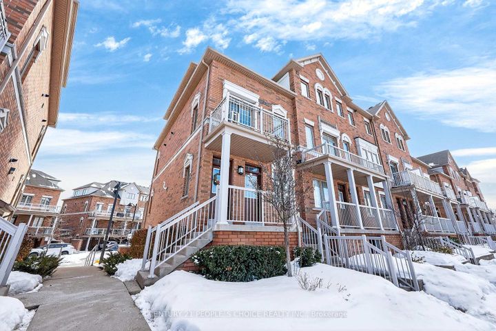 Photo 2 at 18 - 180 Howden Boulevard, Westgate, Brampton