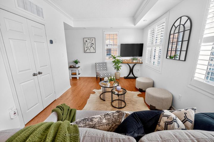 Photo 10 at 18 - 180 Howden Boulevard, Westgate, Brampton