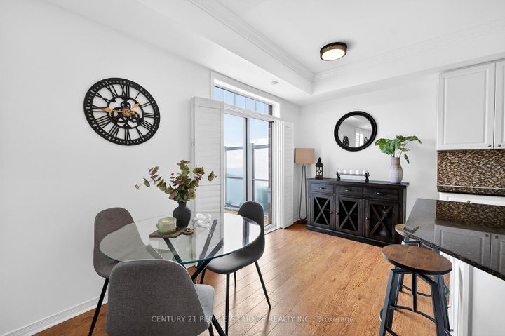 Photo 14 at 18 - 180 Howden Boulevard, Westgate, Brampton