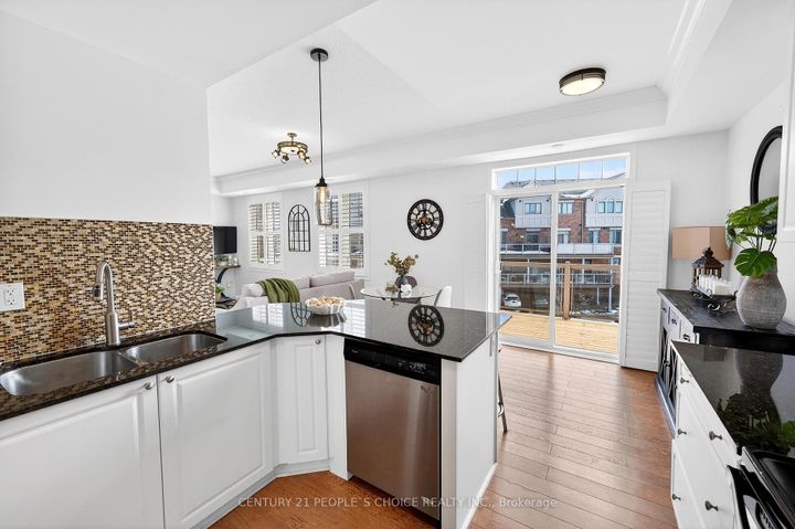 Photo 20 at 18 - 180 Howden Boulevard, Westgate, Brampton